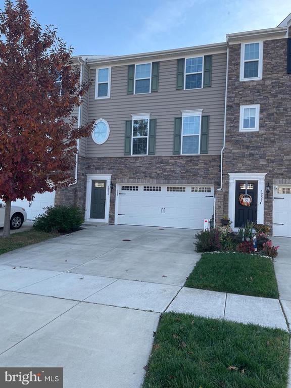 Building Photo - 1255 Madison Ln