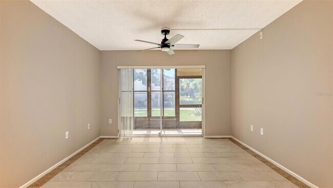 Building Photo - 2220 Stickney Point Rd