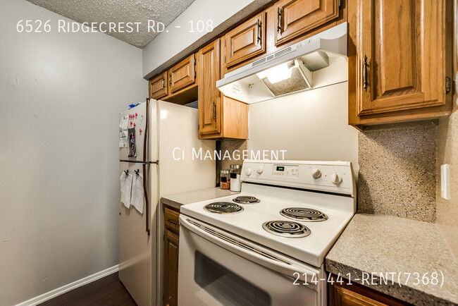Building Photo - Prime location apartment!!