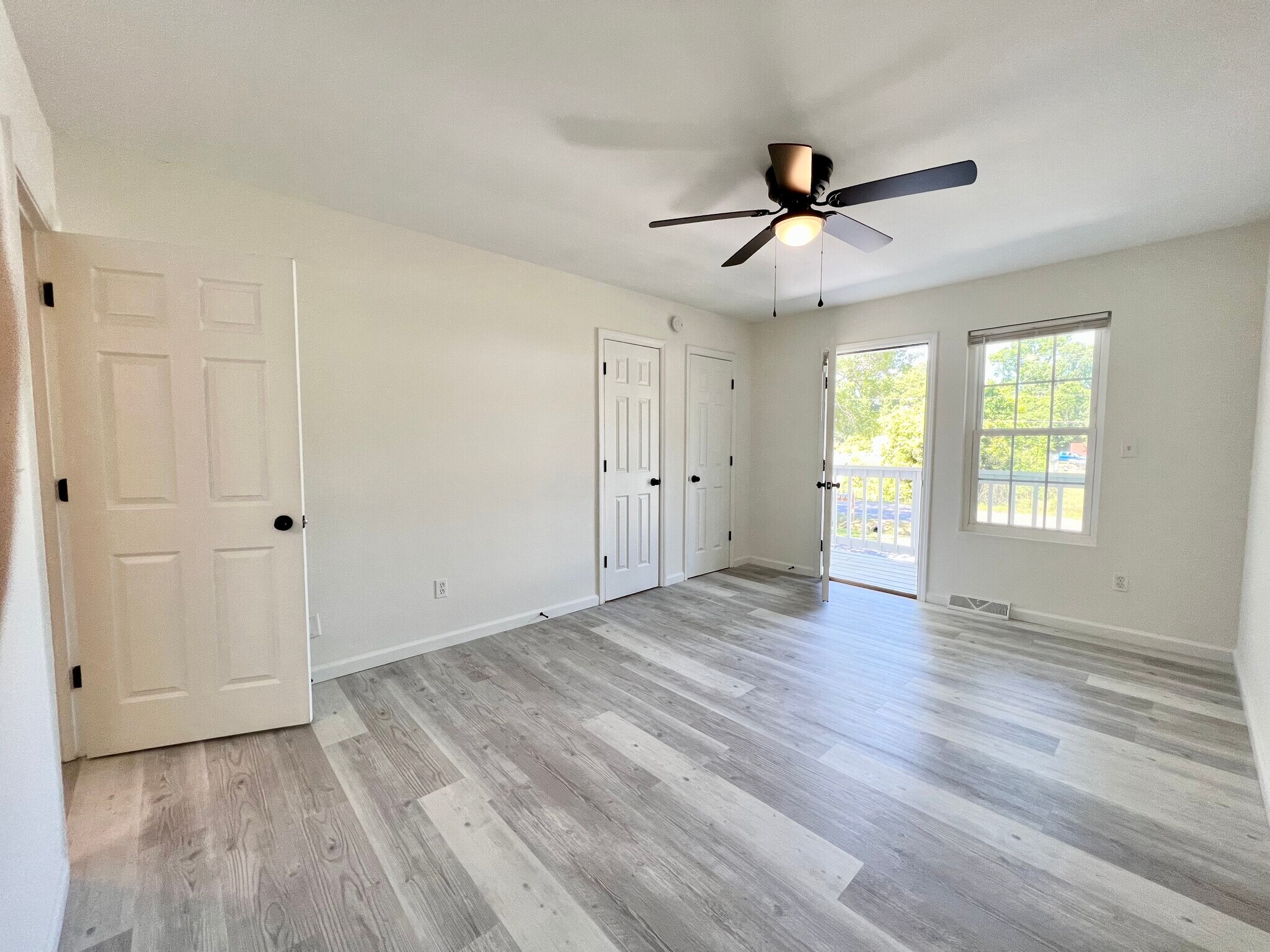 Front Upstairs Bedroom - 272 Fleming Rd