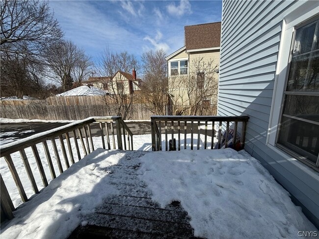 Building Photo - 221 Durston Ave