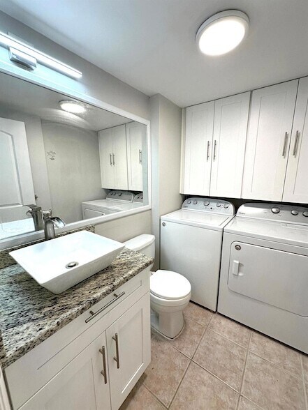 Building Photo - 579 Green Springs Pl