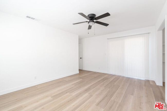 Building Photo - 1020 Larker Ave