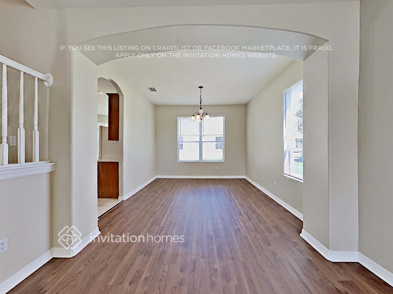 Building Photo - 3215 43rd Ave E