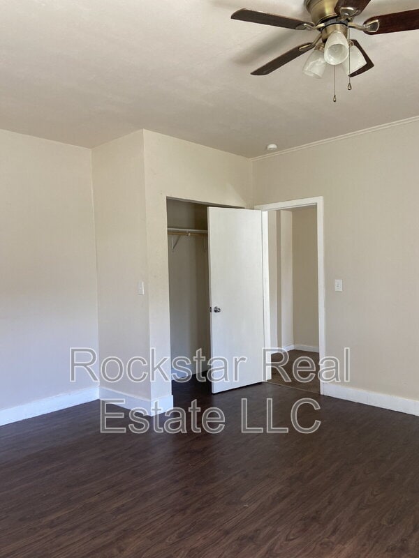 Building Photo - 4235.5 E Hartson Ave