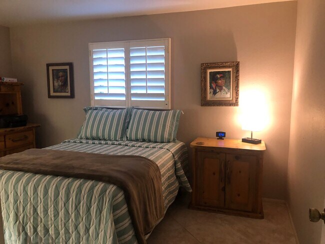 Building Photo - Amazing Golf Course Views in Leisure World a 45+ Active Adult Resort Community.  Available June t...