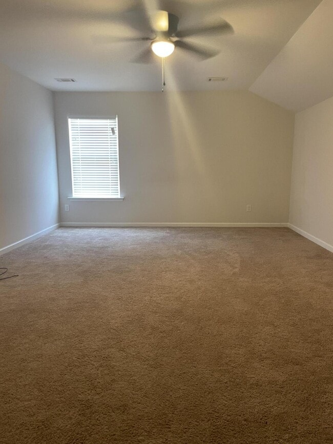 Building Photo - 903 Inman Dr