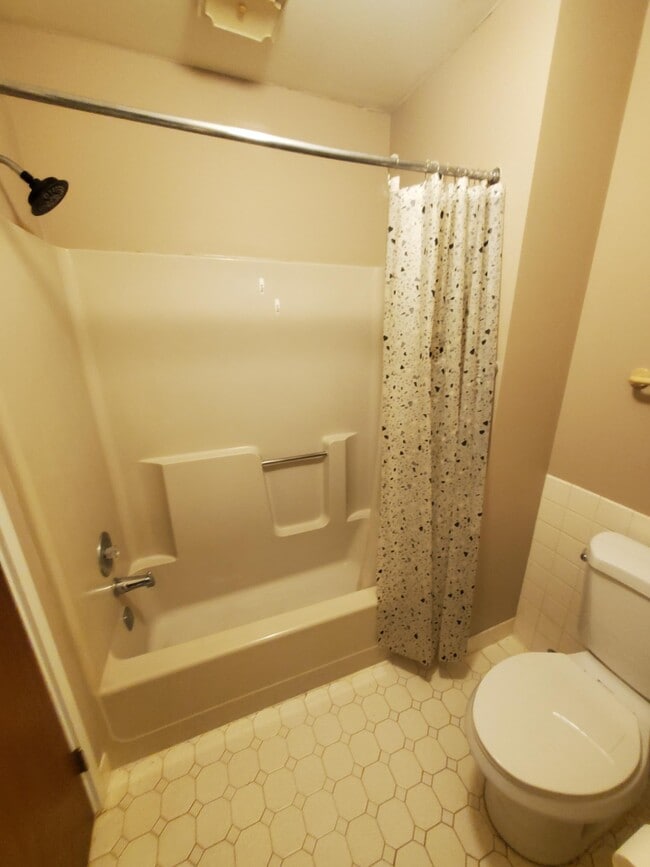 Building Photo - 48 Muirfield Dr