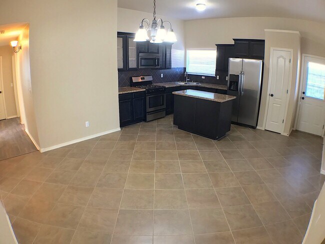 Building Photo - Northeast El Paso 4 Bed Refrig A/C