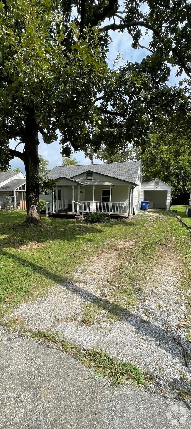 Building Photo - 7 Whirlaway Dr
