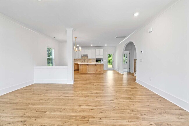 Building Photo - Spacious 4-Bedroom, 3 Full Bath Home in Angier