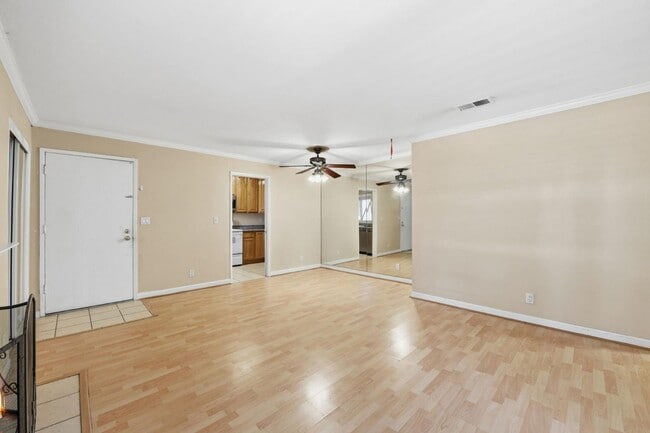 Building Photo - 84 Rancho Dr
