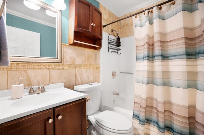 Building Photo - Beautiful Updated 3 Bedroom Home!