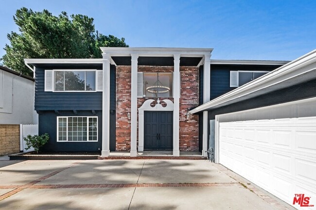 Building Photo - 6257 Lindley Ave