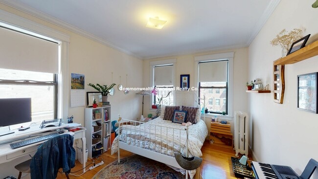 Building Photo - 76 Quint Ave