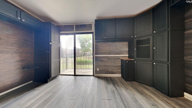 Building Photo - 1 Bedroom 1 Bathroom