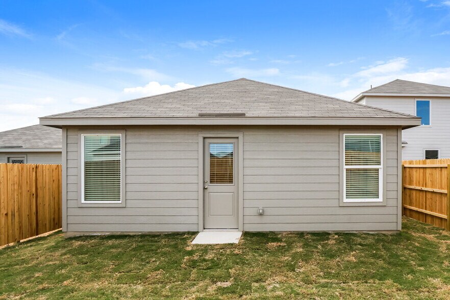 Building Photo - 11525 Chestnut Barr Dr