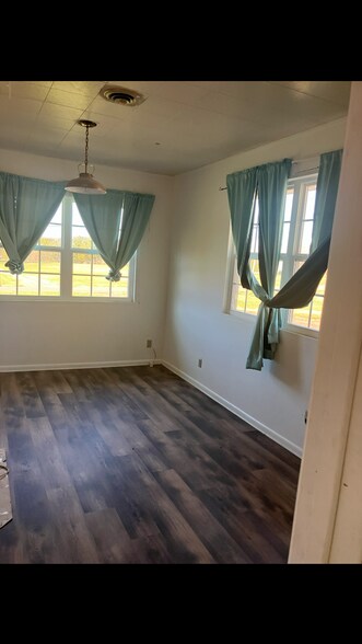 Building Photo - 4732 W Beaver Creek Dr