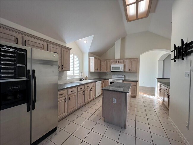 Building Photo - 122 Catfish Cove