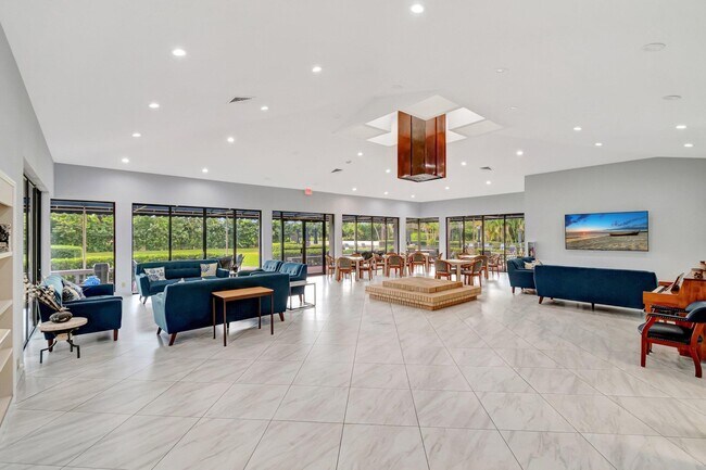 Building Photo - 6420 Boca Del Mar Dr