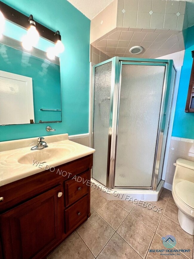 Building Photo - $200 OFF FIRST MONTH RENT - Lovely 2 bedroom / 1 bathroom home now available for rent!