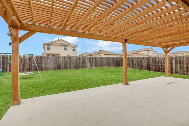 Building Photo - 6463 Legato Curv