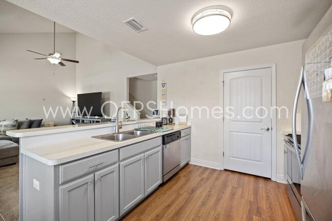 Building Photo - 5176 Carmell Ridge Cir
