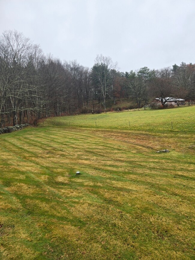 Building Photo - 48 River Rd