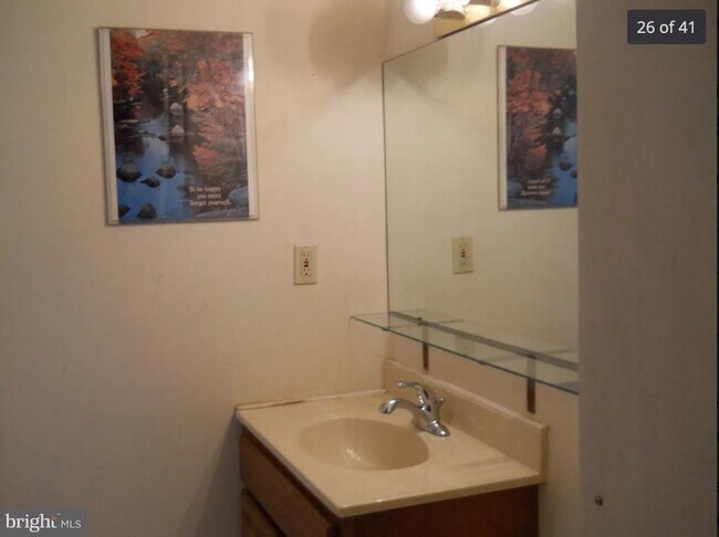 Building Photo - 8518 Adelphi Rd