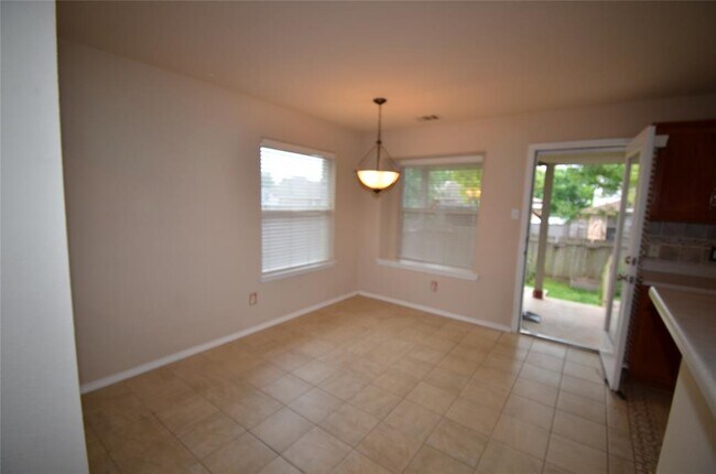Building Photo - 2309 Jesse Owens Dr