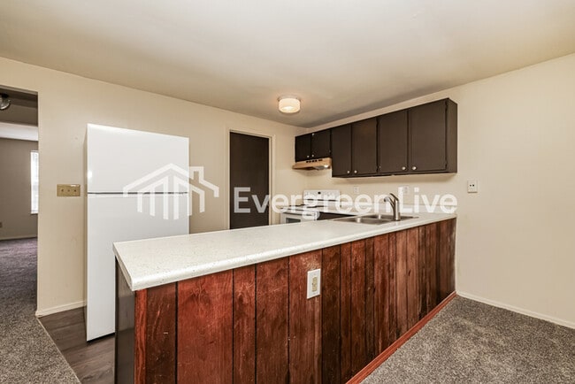 Building Photo - 8113 Mt Aetna St