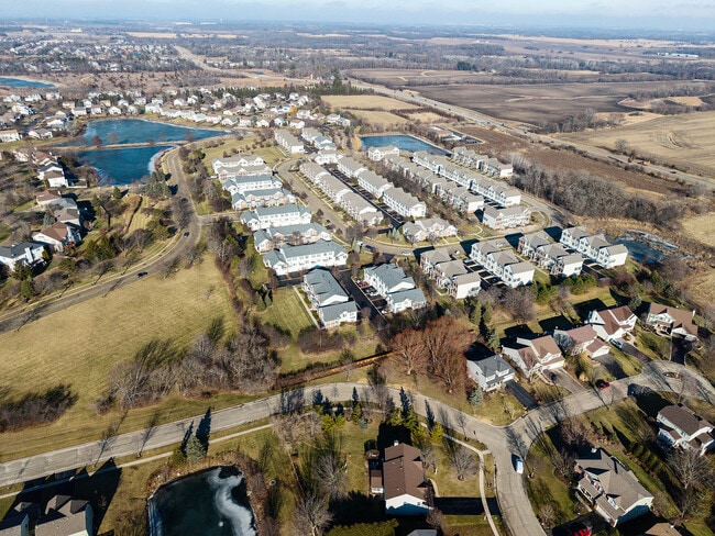 Building Photo - 1703 Neubauer Circle