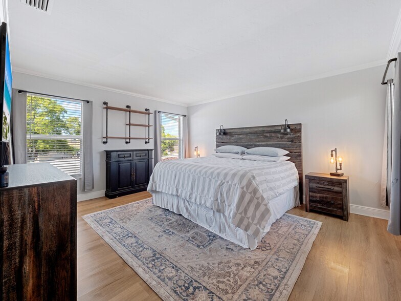 Mater Bedroom - 4105 SE 19th Pl
