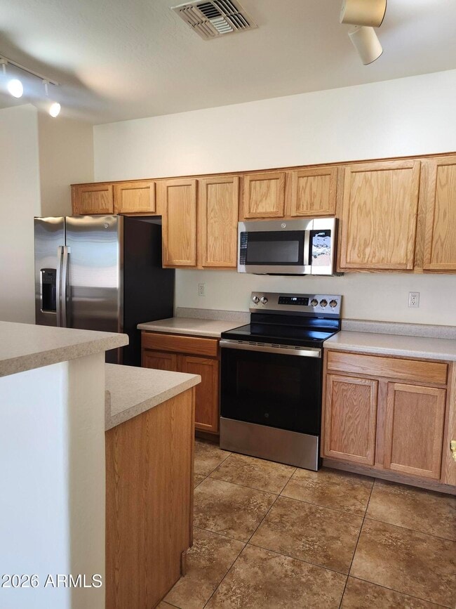 Building Photo - 17938 W Port Royale Ln