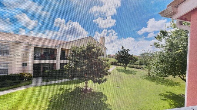 Building Photo - 138 SW Peacock Blvd