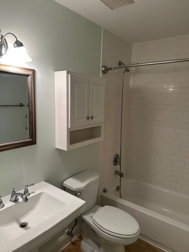 Building Photo - Beautiful Home in desirable River Gate!!!