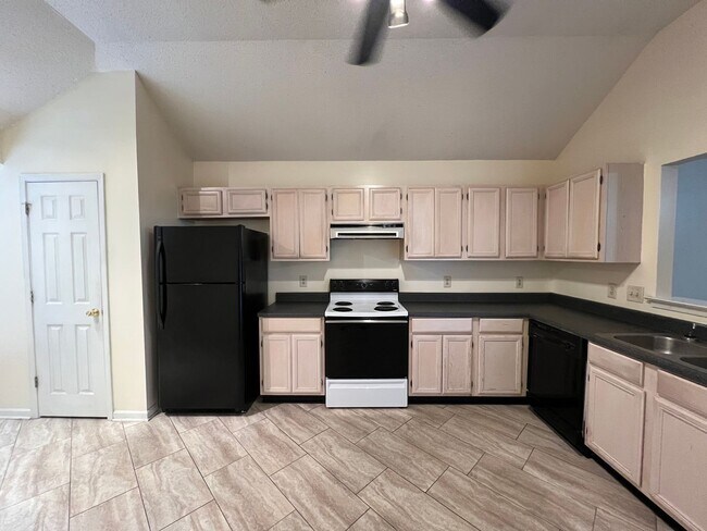 Building Photo - 7525 Muirfield Loop