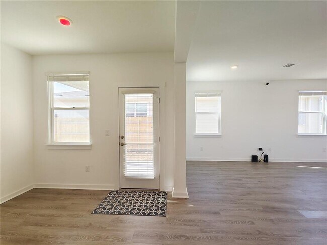 Building Photo - 7417 Sagira Path