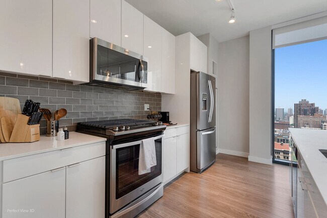 Building Photo - 1080 W Addison St