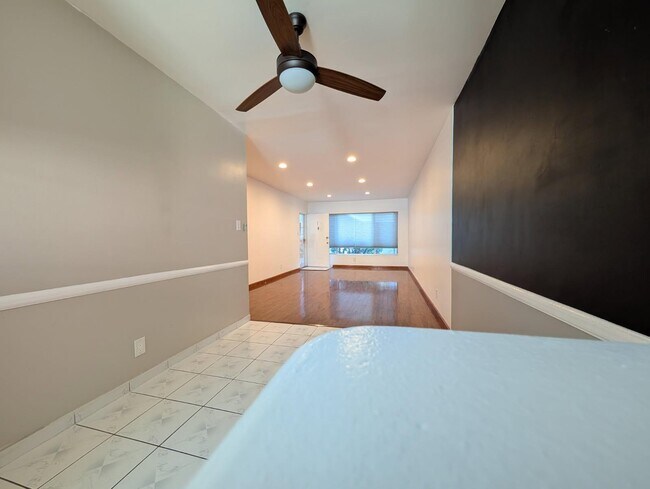 Building Photo - 2030 S Preuss Rd