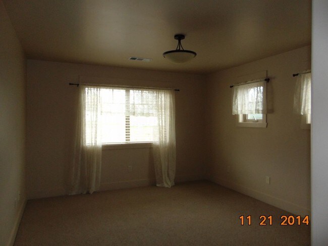 Building Photo - Immaculate Home In Saddle Ridge