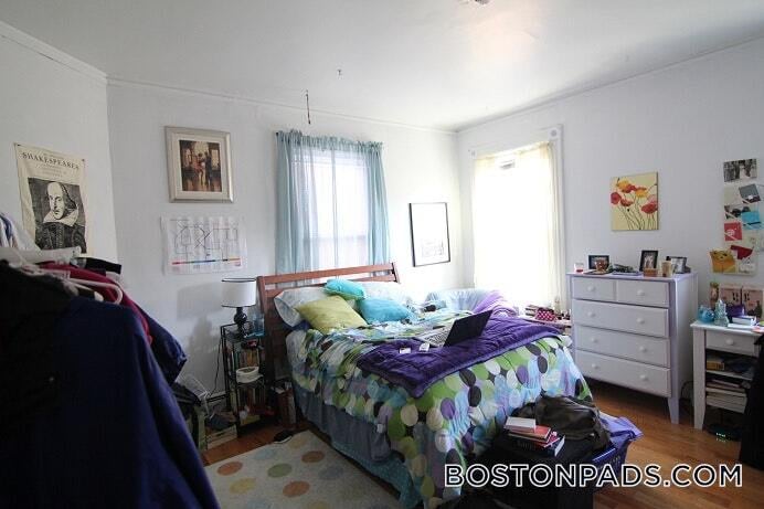 Building Photo - 35 Brookline St