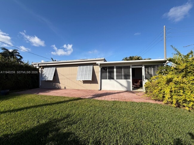 Building Photo - 238 SE 3rd St