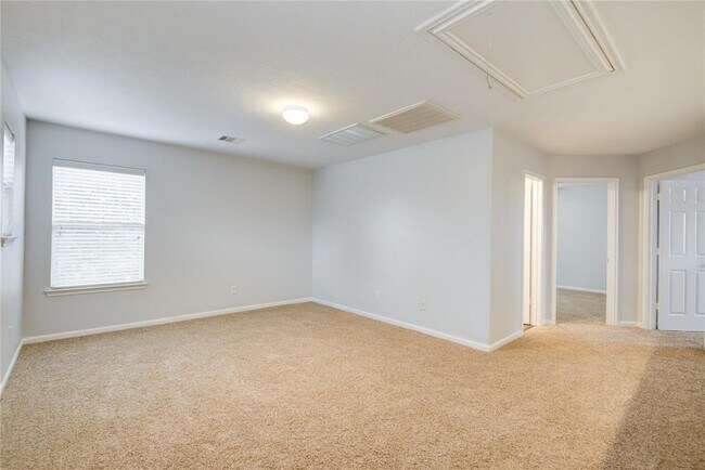 Building Photo - 7130 Cypress Pr Dr