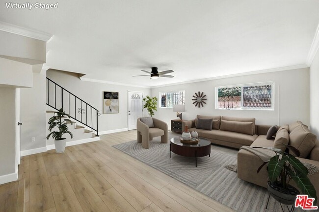 Building Photo - 8853 S Halldale Ave