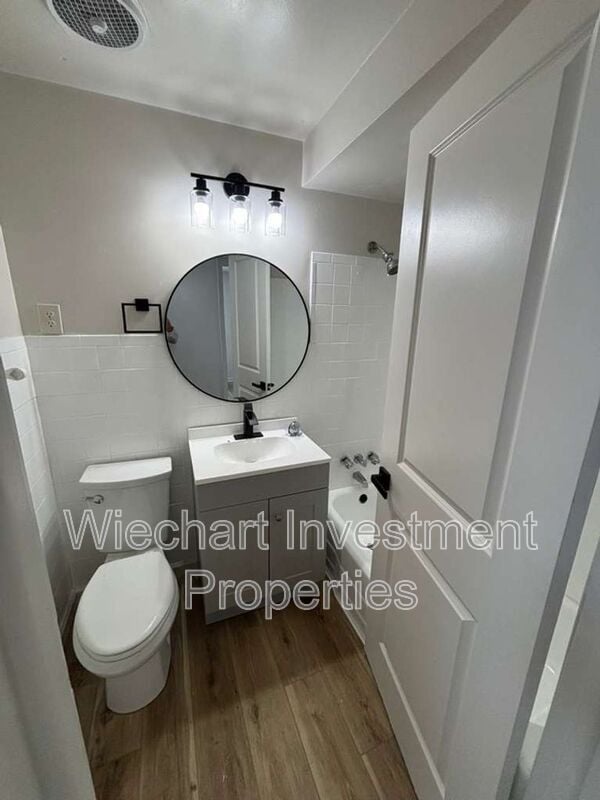 Building Photo - 2226 N Glenwood Ave