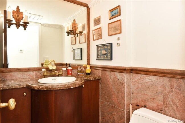 Building Photo - 3 Mill Pond Ln