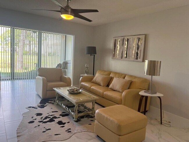 Building Photo - 5279 Willow Links