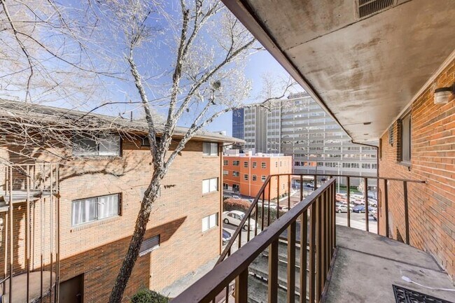 Building Photo - 20 26th St NW