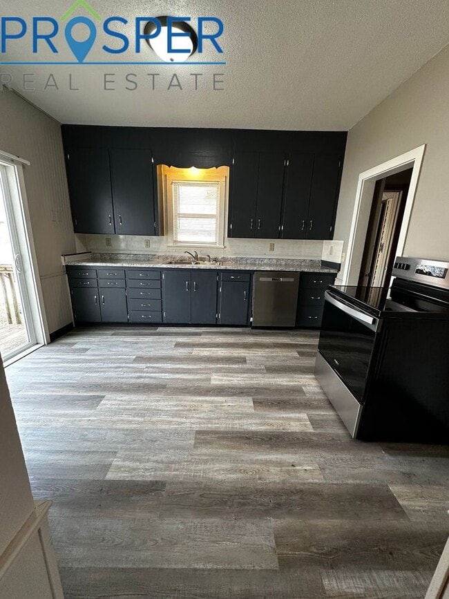 Building Photo - WO647X